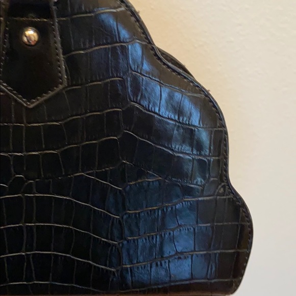 Faux Croc Embossed Hand Bag - Picture 3 of 10
